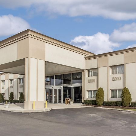 Comfort Inn Medford-Long Island Ngoại thất bức ảnh