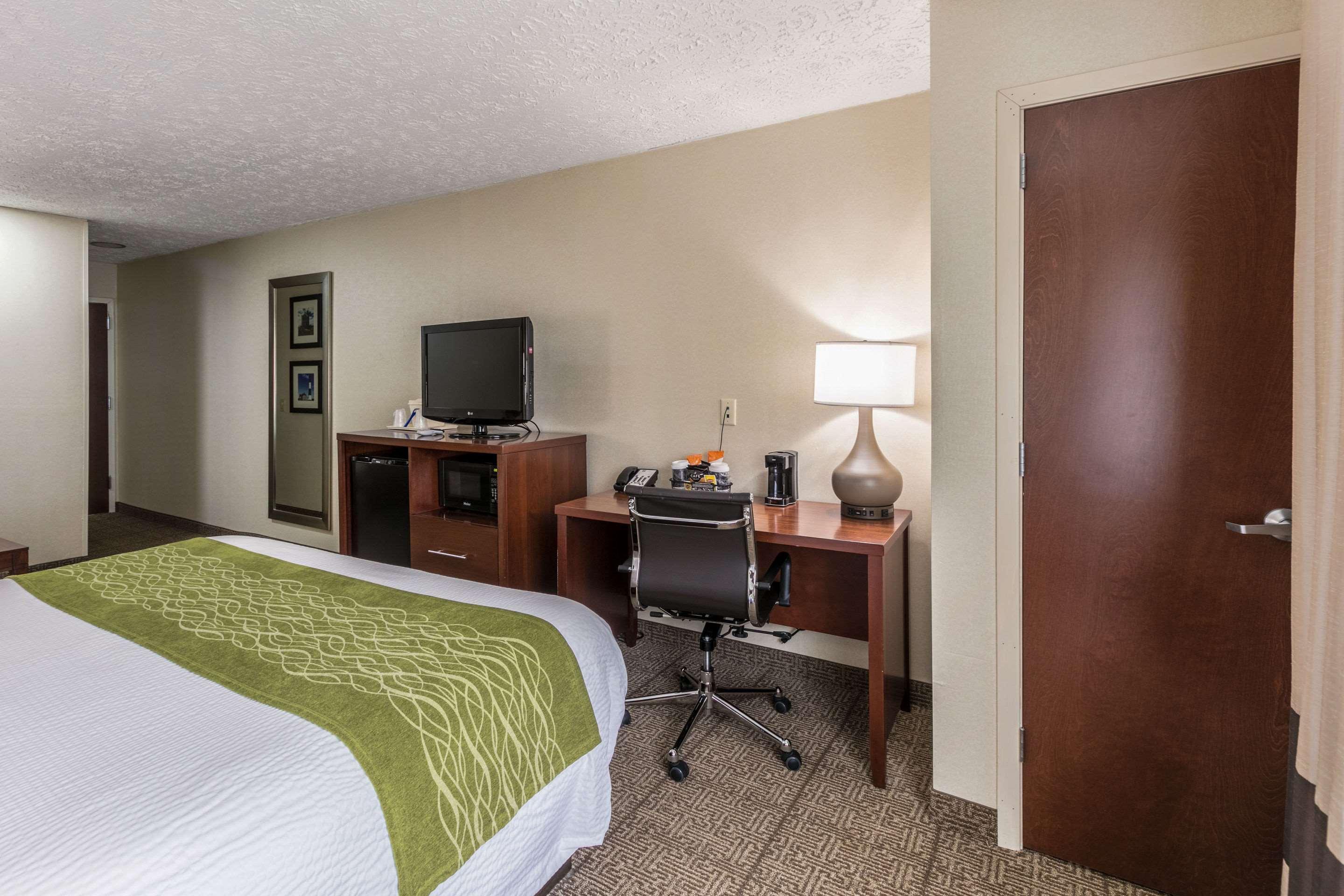 Comfort Inn Medford-Long Island Ngoại thất bức ảnh