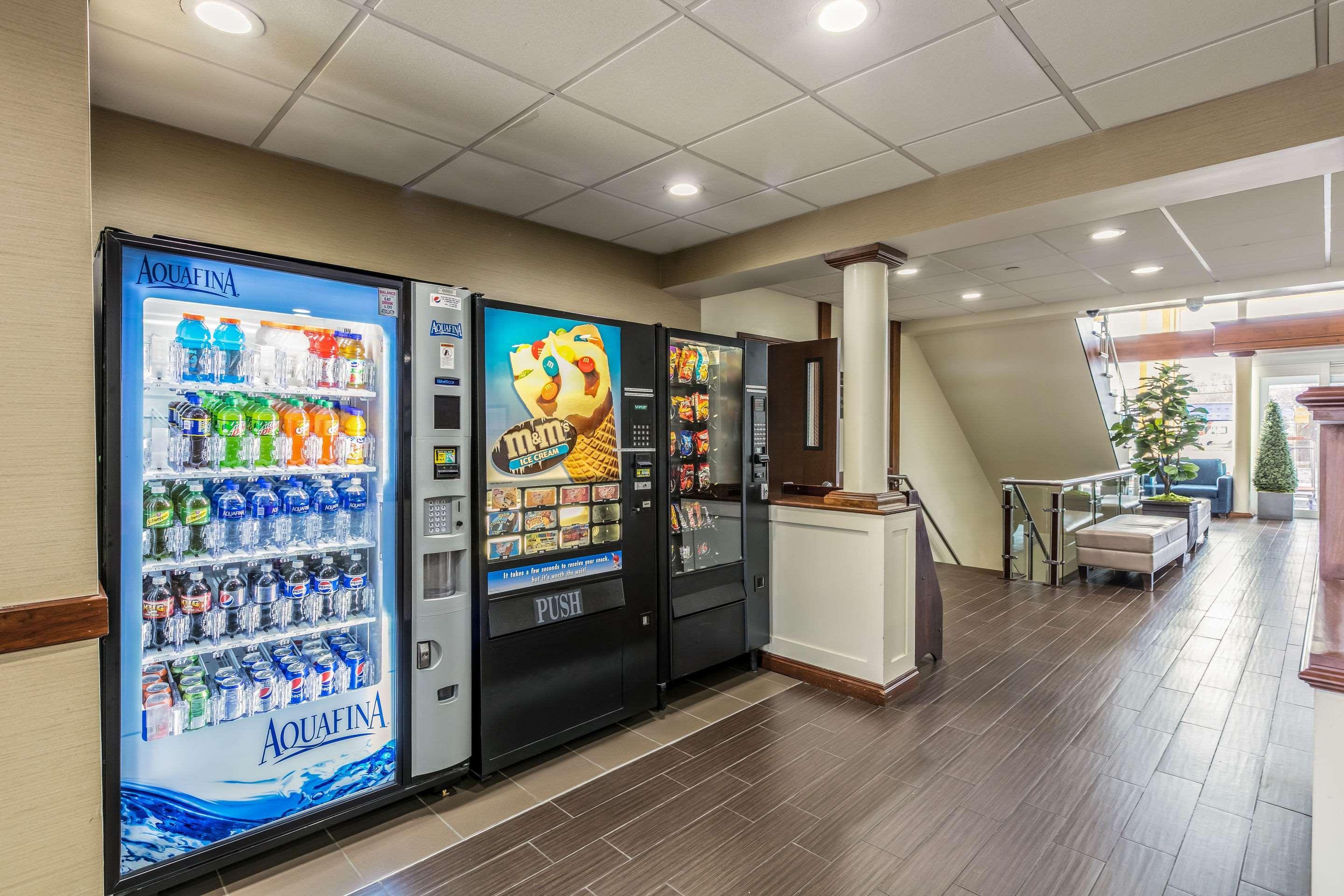 Comfort Inn Medford-Long Island Ngoại thất bức ảnh