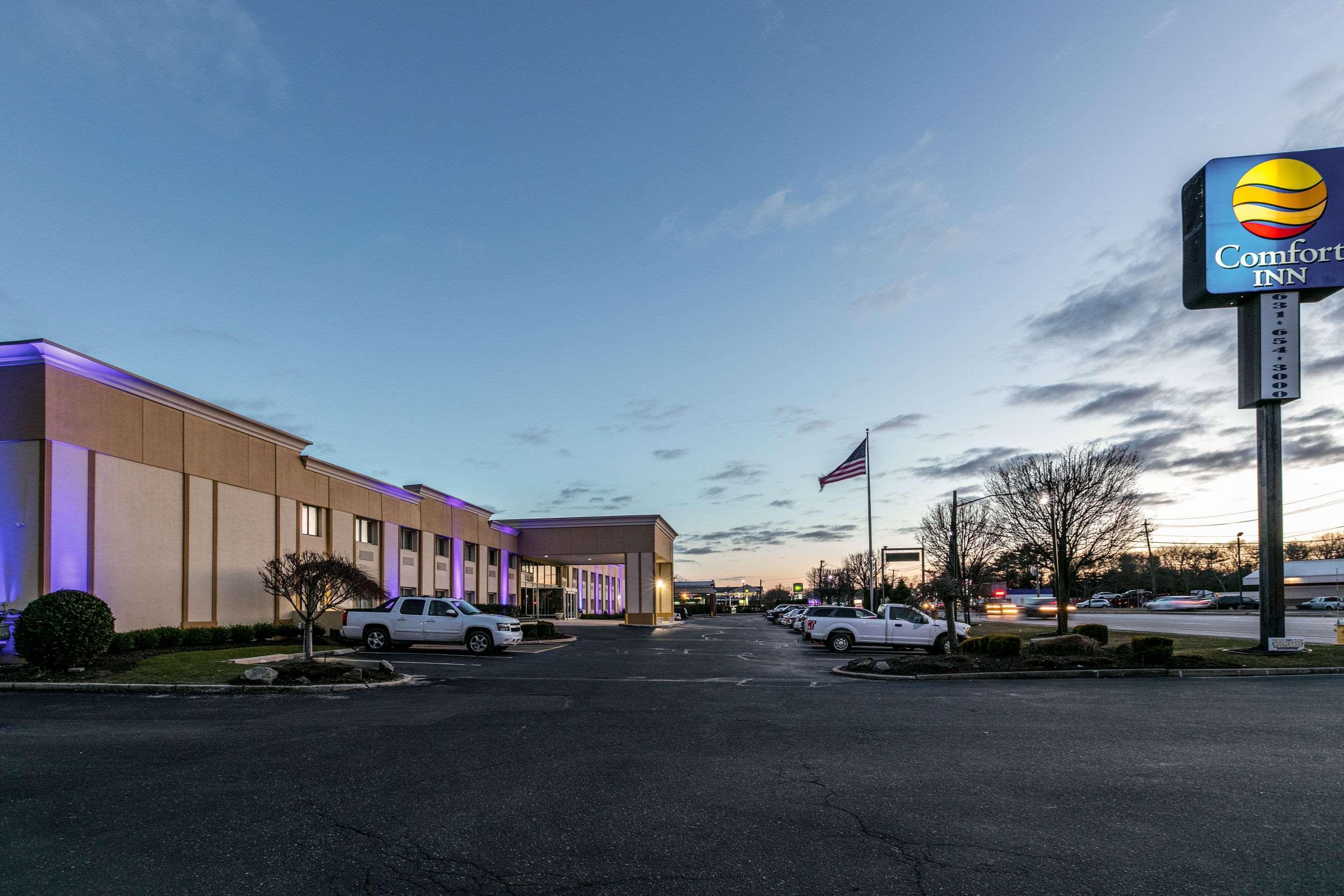 Comfort Inn Medford-Long Island Ngoại thất bức ảnh